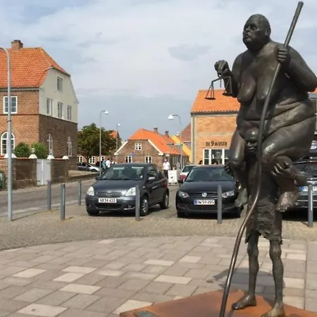 Hyggeligt Lille Lige Mellem Havnen Og Bytorv